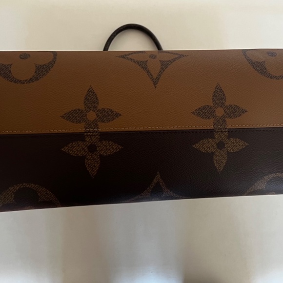 Authentic Louis Vuitton On the Go GM Tote - Like New - Picture 13 of 16
